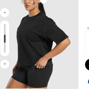 GYMSHARK | HEAVYWEIGHT COTTON T-SHIRT
- Oversized Fit